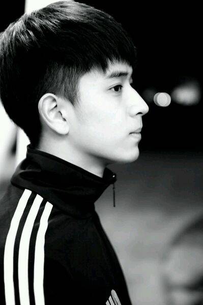 殷洪怎么死的 殷洪的扮演者陈若轩资料简介