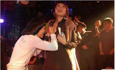 香港丑星叶竞生个人资料 揭其老婆出走惊人内幕