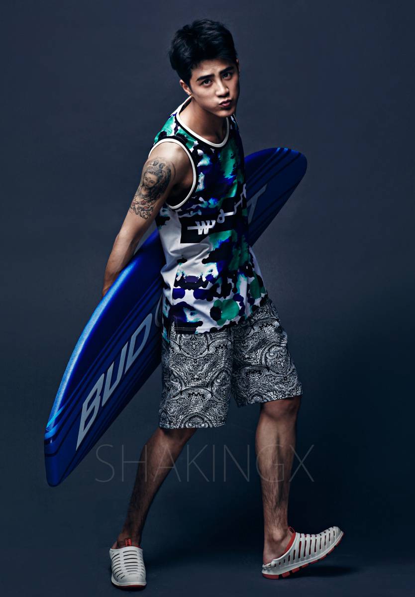 姜潮个人资料九连拍哭照 自曝同性性取向是真的吗