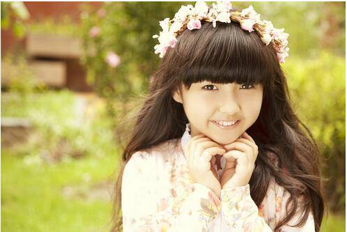 张子枫被妈妈打了怎么回事 腹黑诡异演技吓翻众人