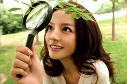 赵薇黄有龙婚纱照曝光 揭黄有龙个人资料家庭背景