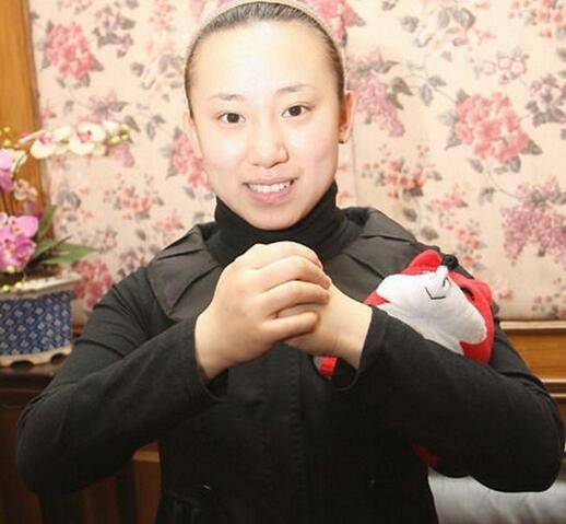 丫蛋老公儿子照片曝光 揭丫蛋成名前辛酸经历