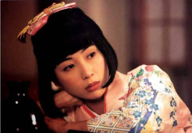 袁洁莹老公是谁 袁洁莹遭同性恋人抛弃