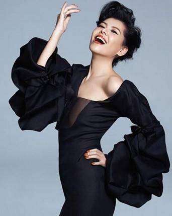 赵欣瑜背景资料 赵欣瑜泼墨门称是朋友为自己出气