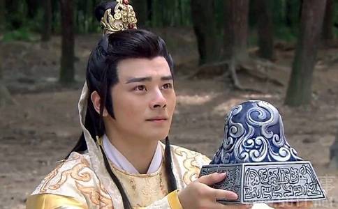 殷洪怎么死的 殷洪的扮演者陈若轩资料简介