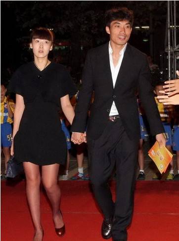 郑智老婆邵娜背景资料曝光 郑智老婆邵娜被称为8辆宝马女