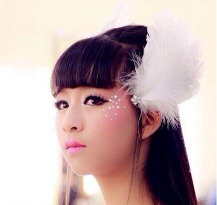 小彩旗老公是谁 杨丽萍外甥女小彩旗成名之路大揭秘