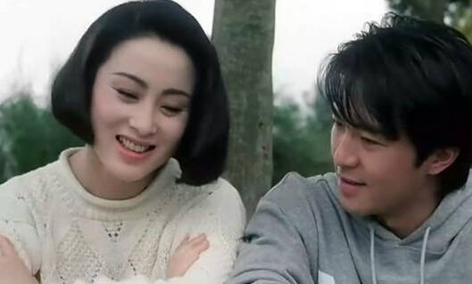 张敏激情三级片遭扒 全裸浴缸露奶剧照曝光