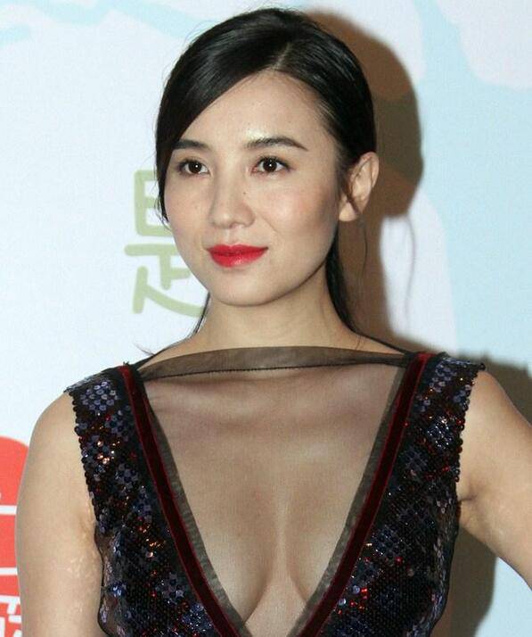 小花老师宋佳曾当小三 大尺度全裸剧照曝光