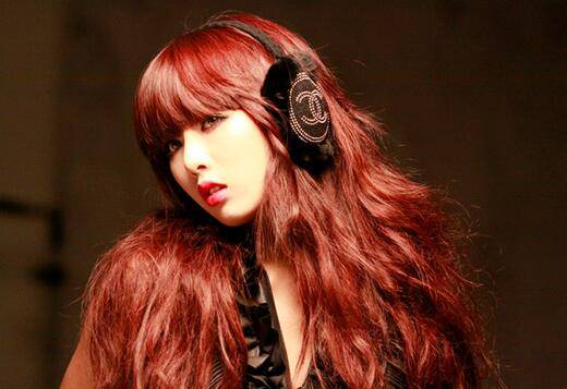 泫雅小短裙事件图片全套 热舞春光乍泄被批无下限