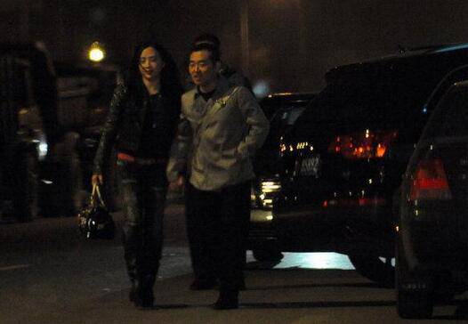 杨舒婷和孔令辉什么关系 杨舒婷大胸性感比基尼照遭扒