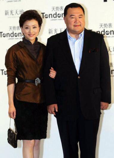 杨澜老公吴征简介曝光 节目中遭老公高调示爱