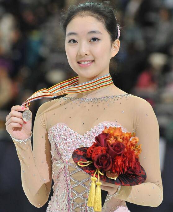 羽生结弦李子君合影引热议 羽生结玄女友是李子君吗