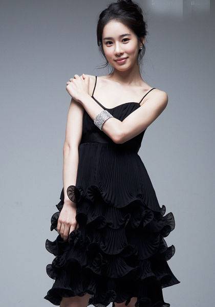 李光洙女友遭曝光 李光洙疑似公开恋情 我们一年了