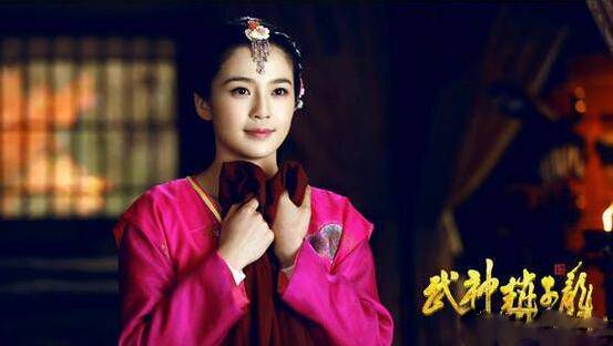 她也是中戏校花 却怎么也红不起来