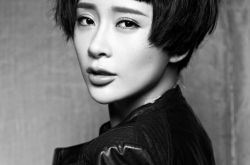 杨舒婷和孔令辉什么关系 杨舒婷大胸性感比基尼照遭扒