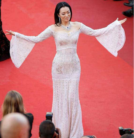 张艺谋前妻肖华简历曝光 巩俐小三插足逼张艺谋离婚