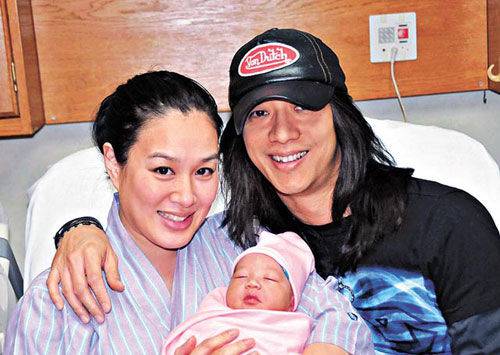 性感女神钟丽缇个人资料曝光 揭钟丽缇严铮离婚原因