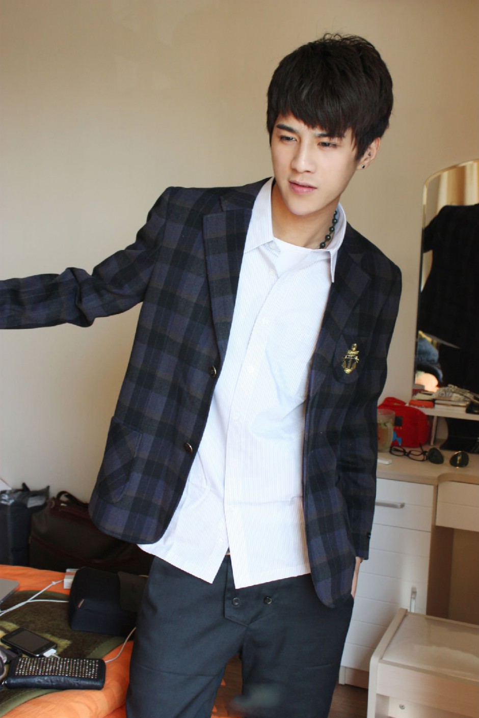 姜潮个人资料九连拍哭照 自曝同性性取向是真的吗