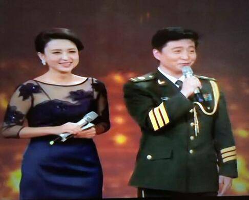 相声演员周炜老婆高明婷个人资料及结婚照曝光