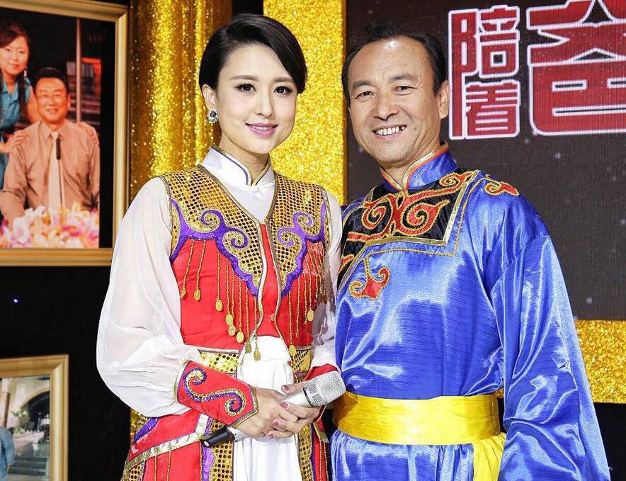 央视主播张蕾亿万富豪老公曝光 揭张蕾个人资料背景