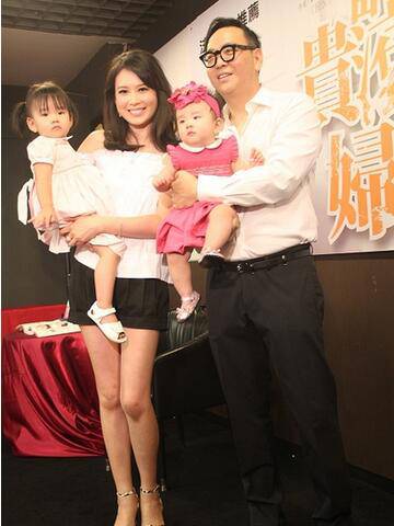殷悦老公吴育奇资料曝光 新书宣传丈夫女儿齐亮相