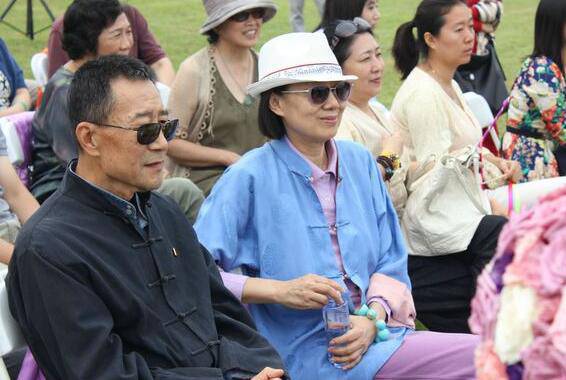 李雪健老婆于海丹简介 于海丹12年精心呵护助丈夫战胜病魔