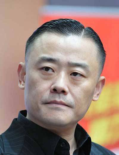 周立波女儿照片首次曝光 周立波老婆胡洁自称不是富婆