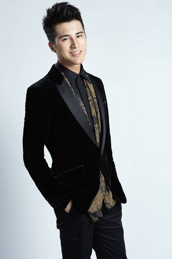 姜潮个人资料九连拍哭照 自曝同性性取向是真的吗