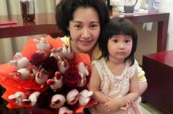 揭杨雪个人资料背景 老公女儿罕见照遭曝光