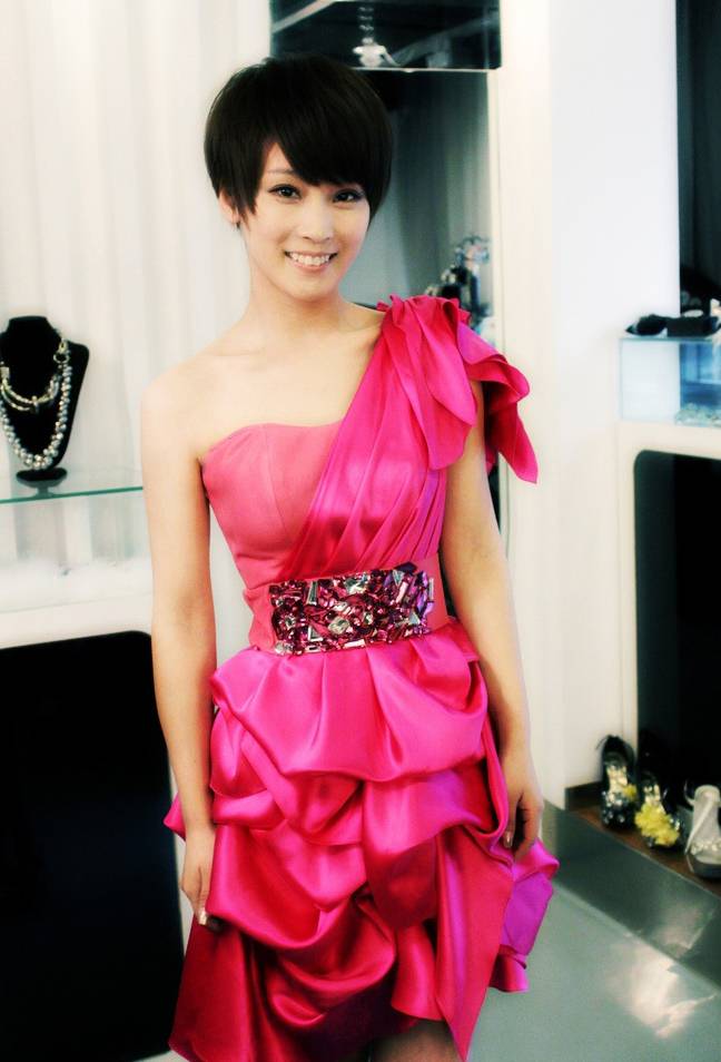 谢楠怀双胞胎证实是误会 吴京称 老婆闹情绪