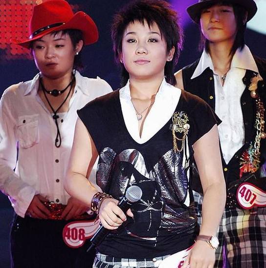 张冬玲整容前后照曝光 揭超女张冬玲个人资料