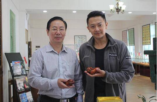 印小天个人资料曝光 揭渣男李晨插刀印小天真相