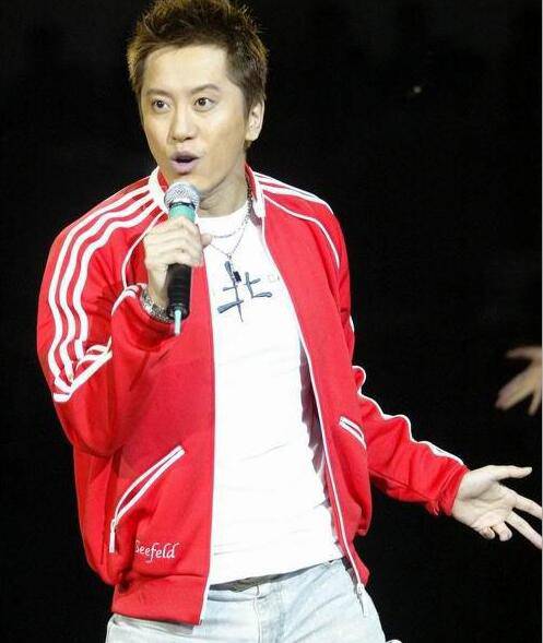 杨钰莹为什么叫岗岗 她真的被毛宁睡过吗