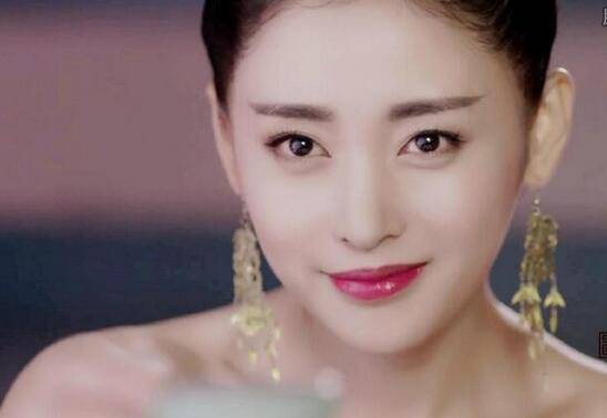 张天爱年龄个人资料被扒 张天爱打乳环邓超点赞