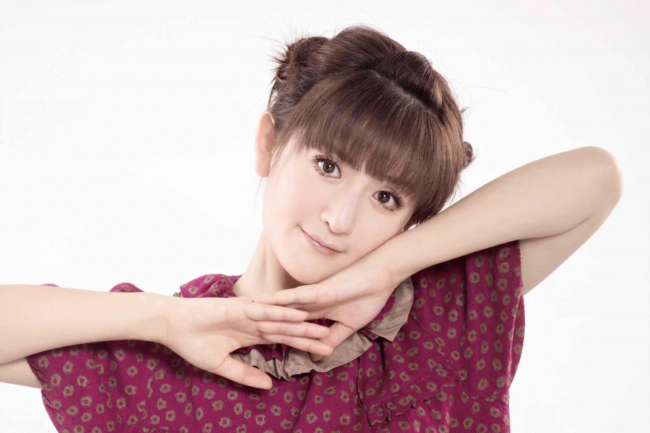 谢娜简历曝光 揭秘谢娜为什么下跪道歉