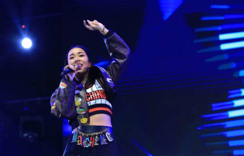 吉克隽逸演唱的《halo》原唱是谁