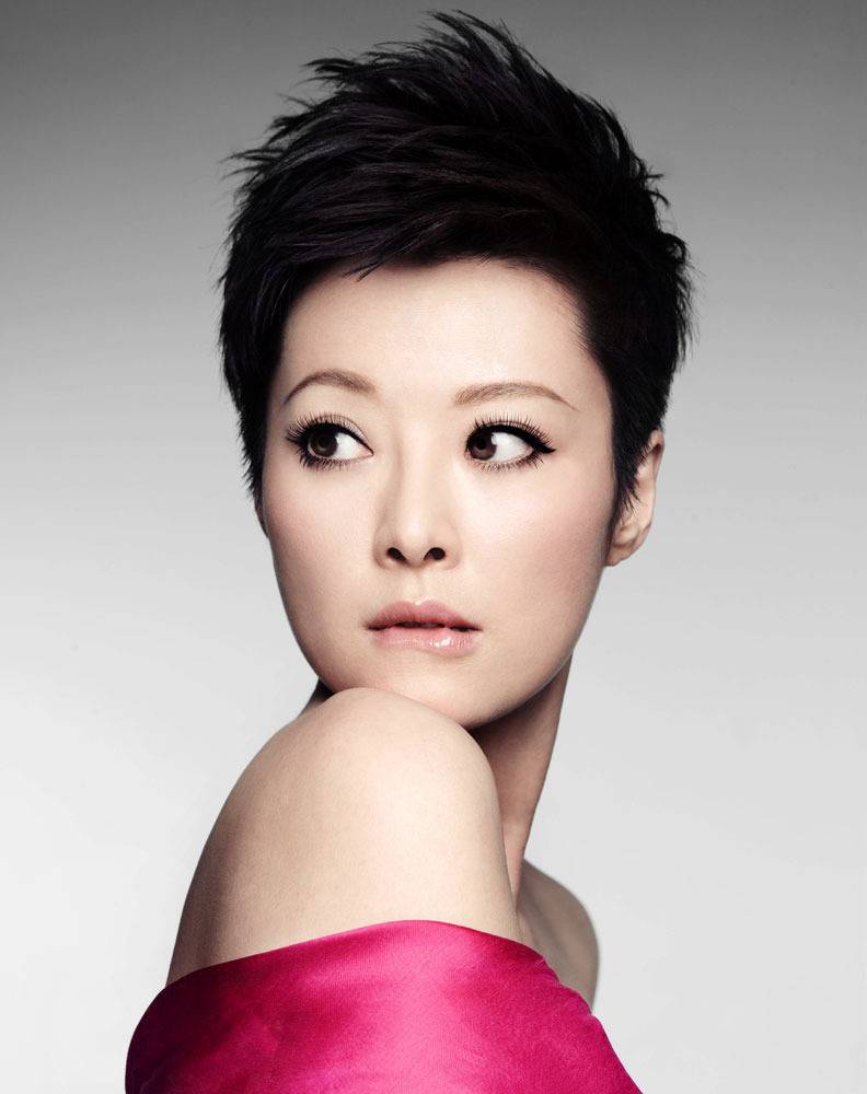 袁立个人资料被曝 揭秘袁立为什么被封杀