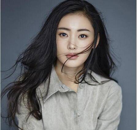 张天爱年龄个人资料被扒 张天爱打乳环邓超点赞