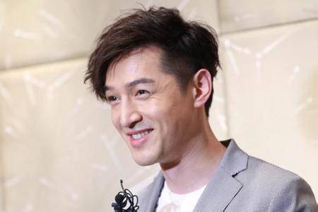 胡歌江疏影分手后首度同台 两人略显尴尬