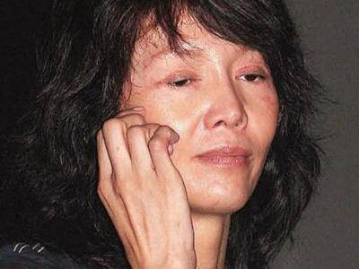 郑裕玲整容前后照片吓死人 郑裕玲个人资料曝光