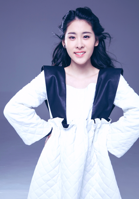 张碧晨家庭背景资料曝光 张碧晨整容前后照对比