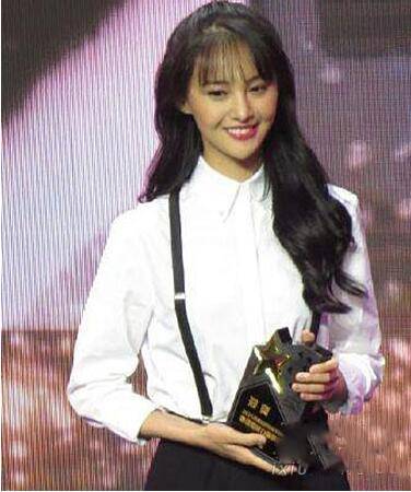 郑爽整容前后对比照片 揭与张翰分手的真正原因