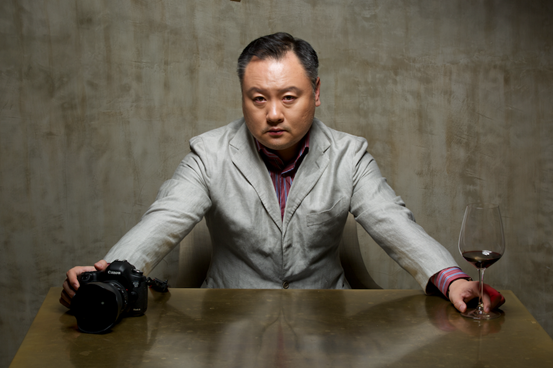 滕华涛与周圆圆一吻定情 双喜临门娶新娘播新剧