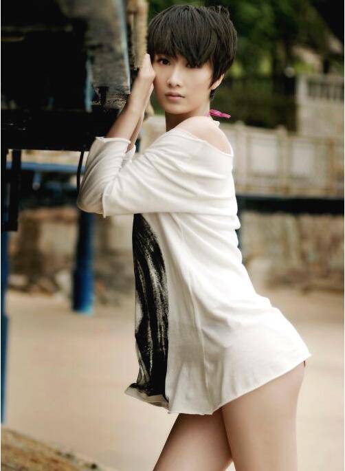 肖涵吻戏以假乱真 肖涵个人资料背景遭曝光