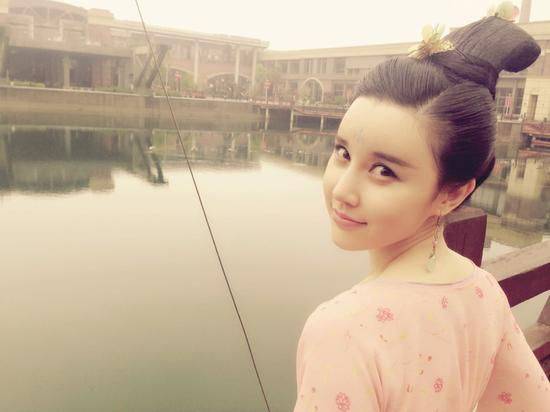 冯才人张溪庭个人资料 张溪庭被疑外围女头牌