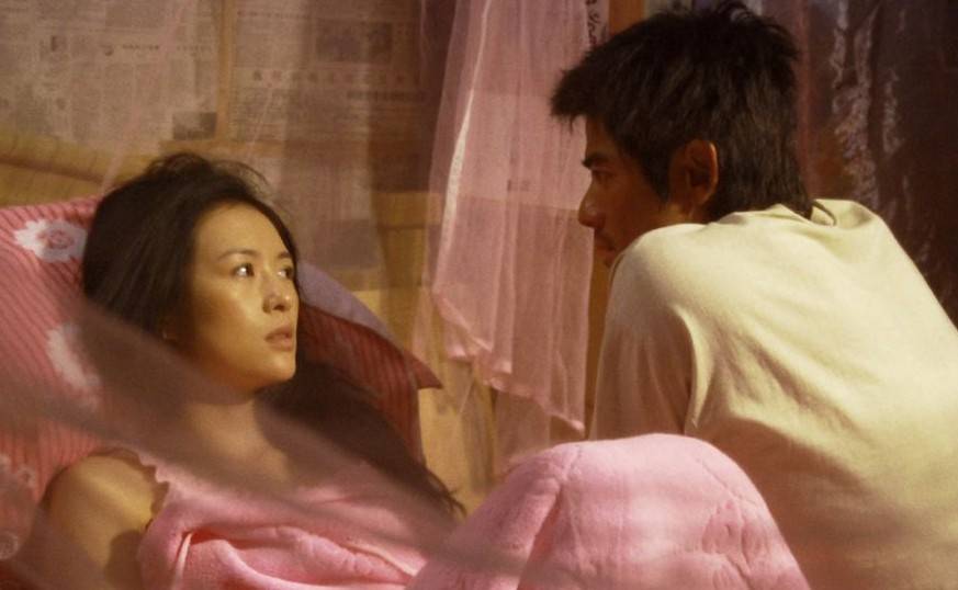 章子怡沙滩高清图片 章子怡裸照大曝光