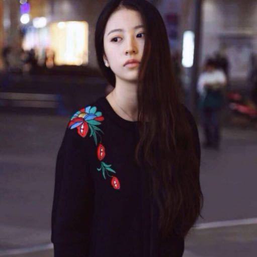 周雨彤个人资料 周雨彤重返二十岁演绎高冷学姐