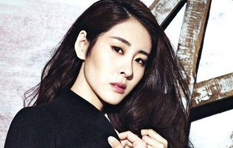 张碧晨家庭背景资料曝光 张碧晨整容前后照对比