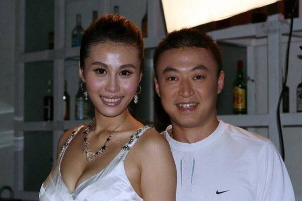 张宁益微博表示终离婚 验收千万房产时满面笑容